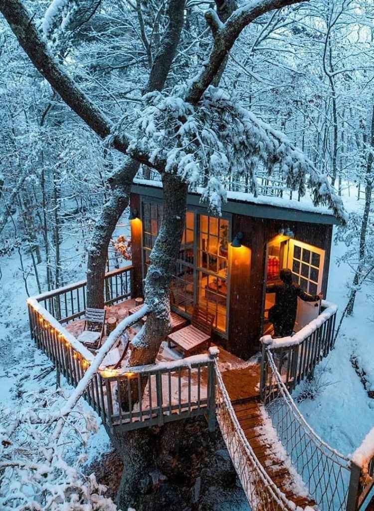Snowy Treehouse Cabin Retreat