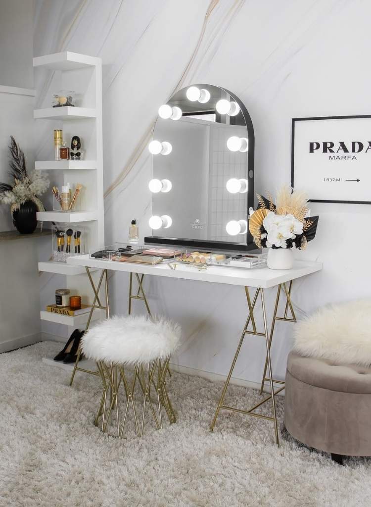 Soft Glam Corner