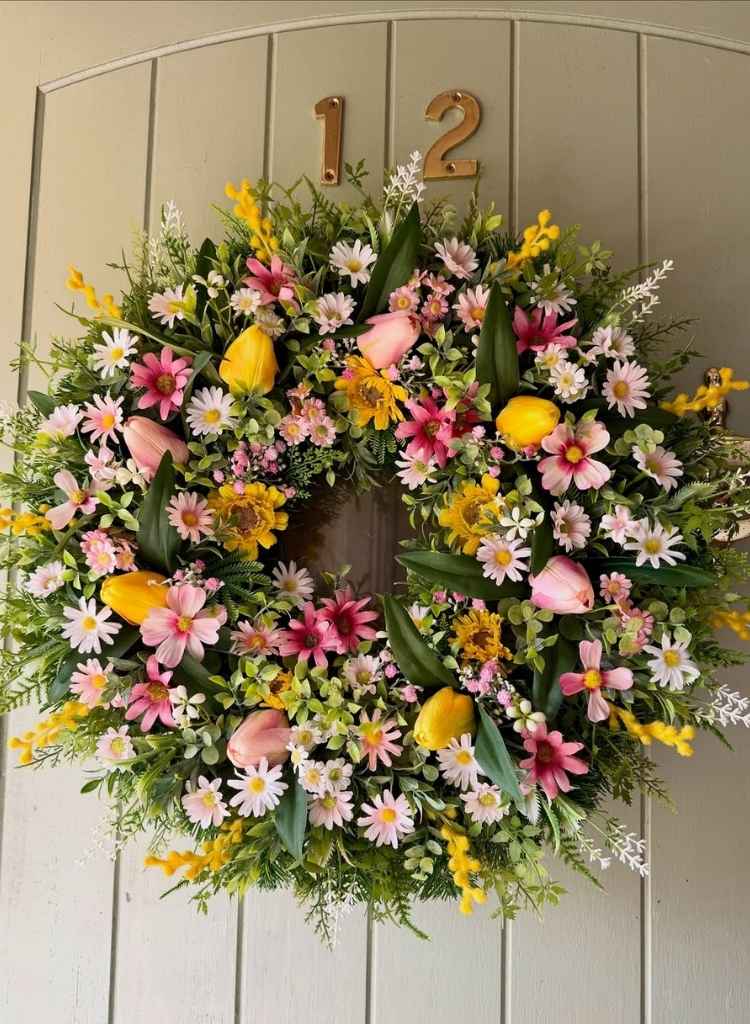 Cheerful Daisy and Tulip Summer Wreath