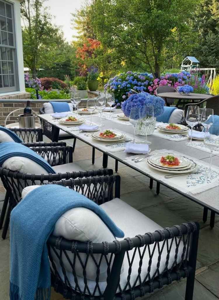 Hydrangea-Inspired Elegant Patio Dining