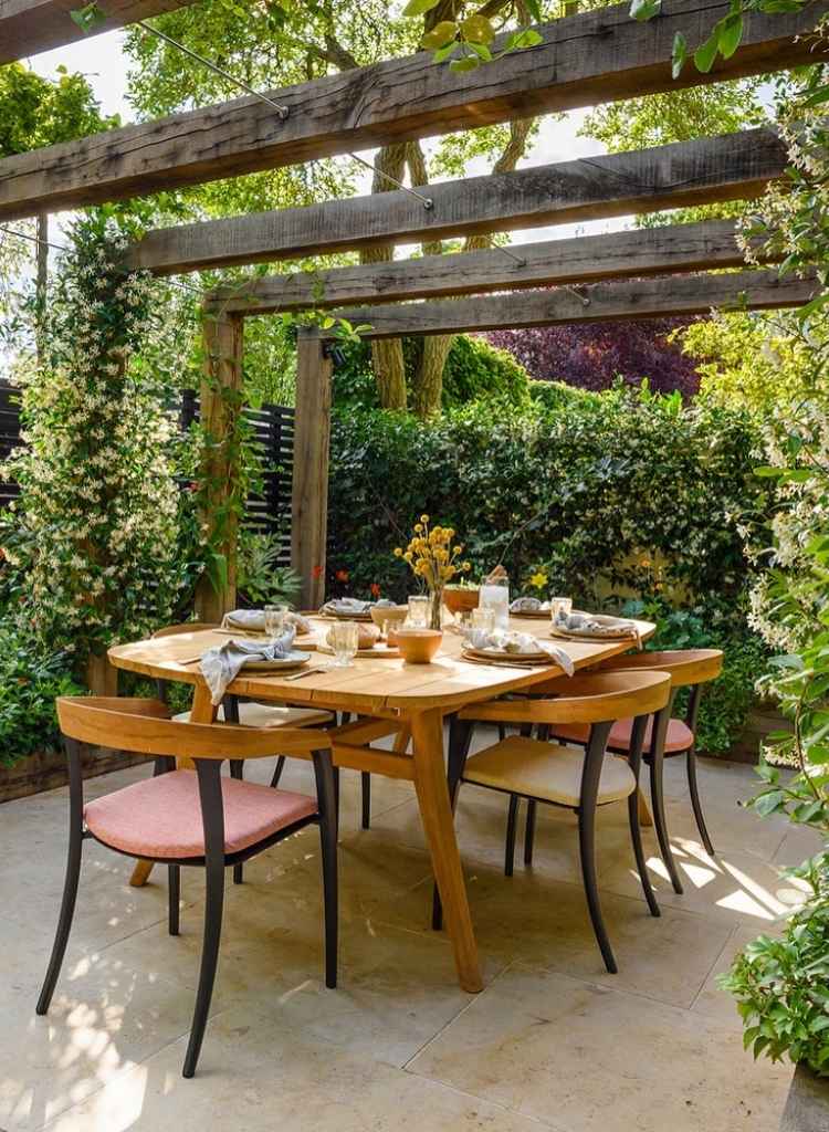Rustic Pergola Garden Dining Setup