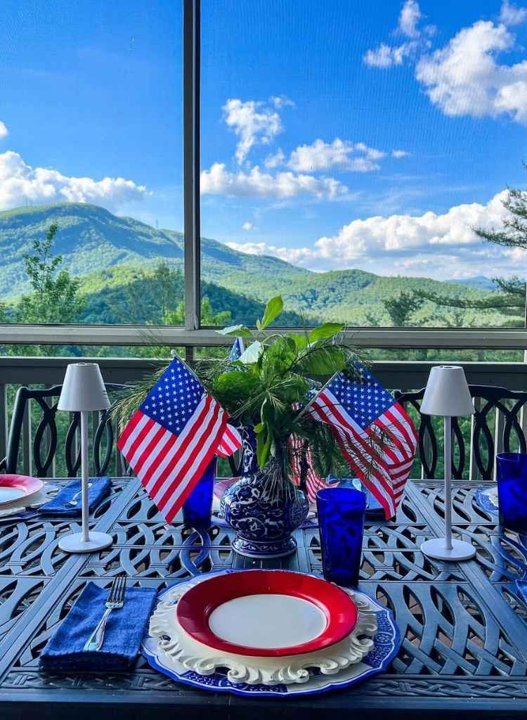 Scenic Patriotic Farmhouse Outdoor Dining
