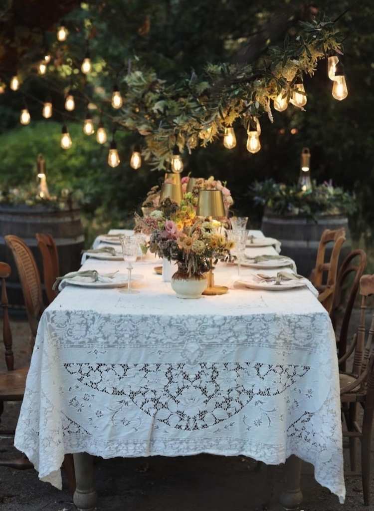 Vintage Lace Garden Dinner Setting