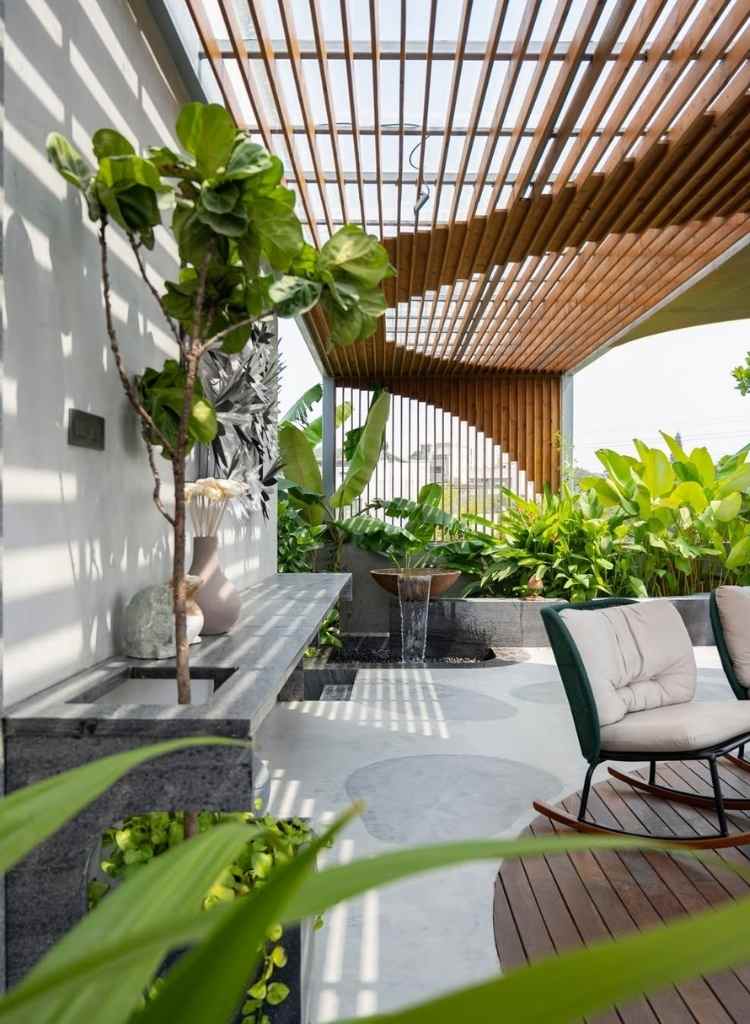 Rooftop Garden with Pergola