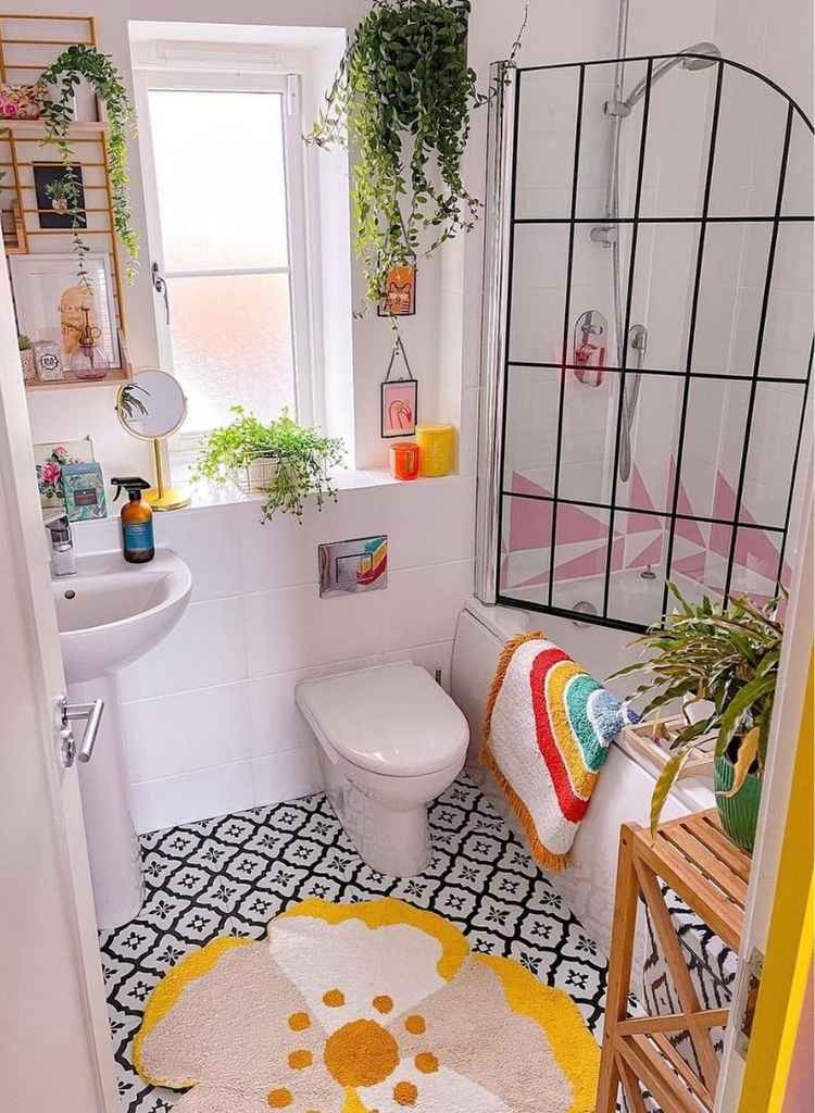 Sun-Shaped Bath Mat Colorful Bathroom
